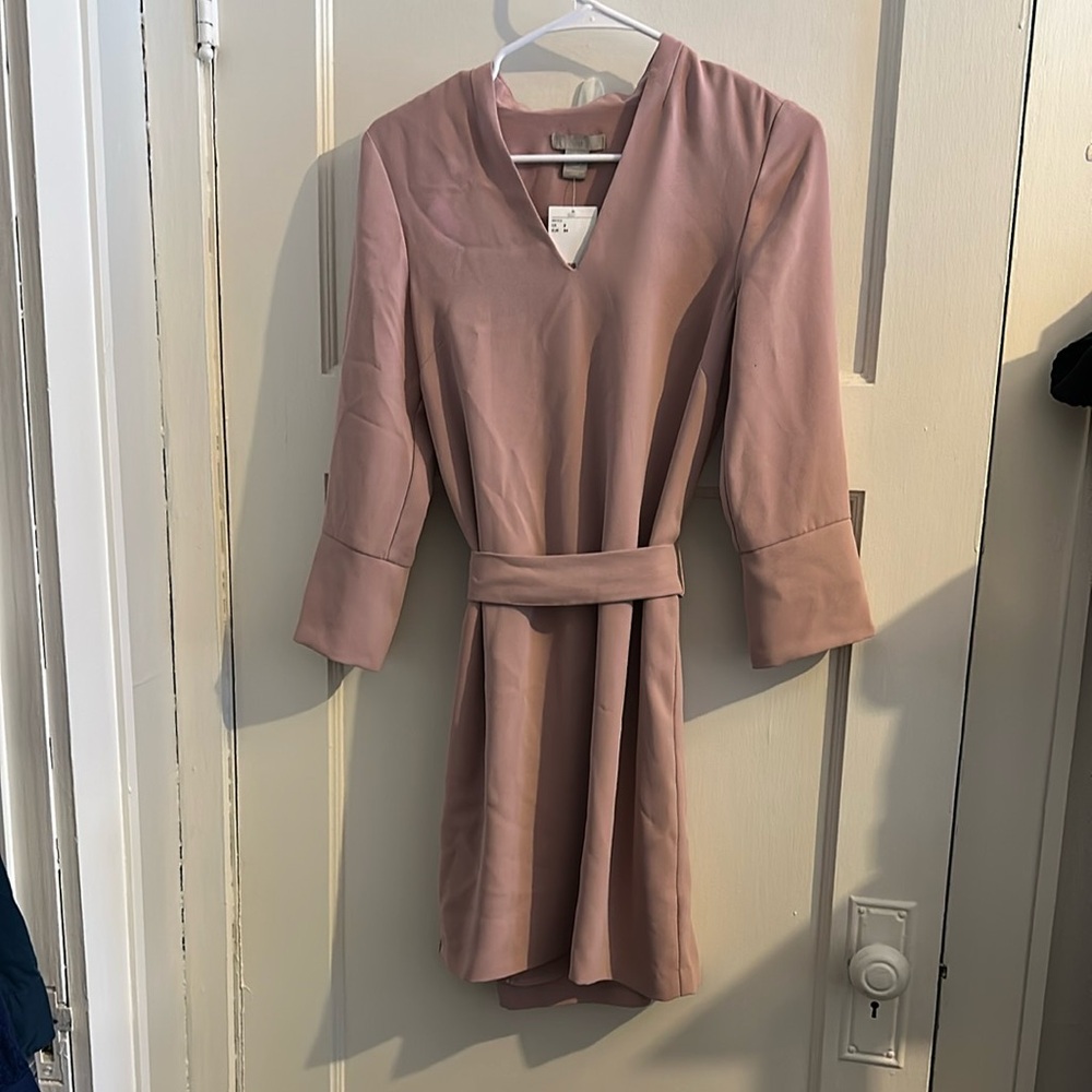 H&M Blush Light Pink Scalloped Button Sleeve Shift Dress NWT 2